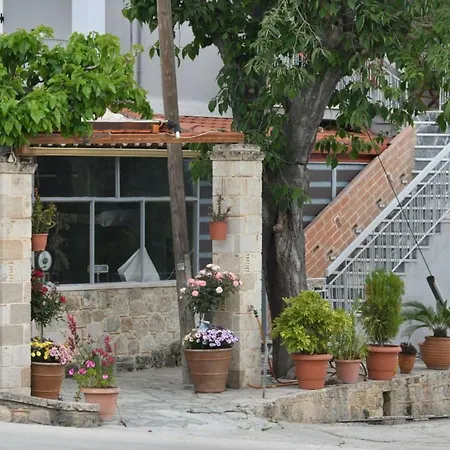 Aparthotel Tassos 3*